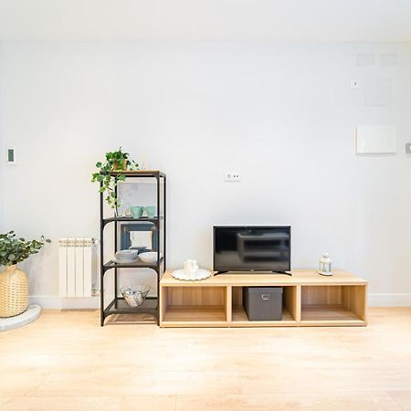 Edsam Madrid Apartments White Eksteriør billede