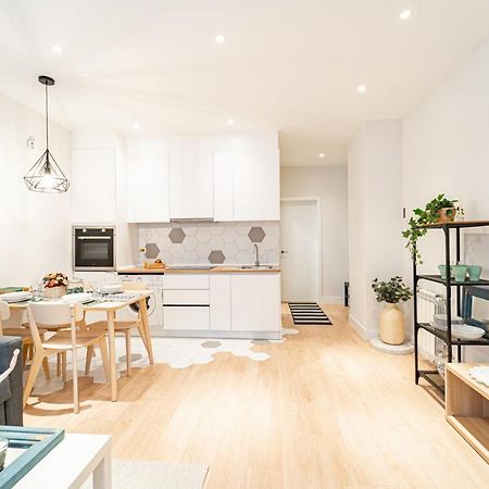 Edsam Madrid Apartments White Eksteriør billede