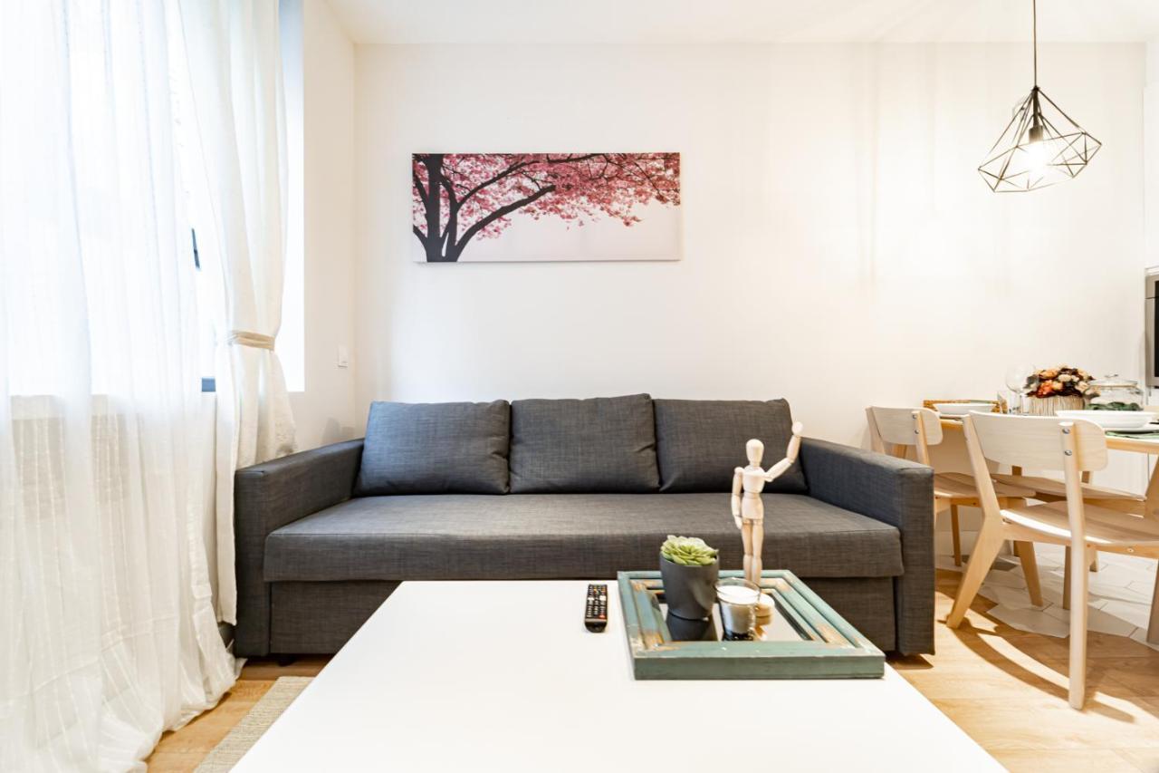 Edsam Madrid Apartments White Eksteriør billede