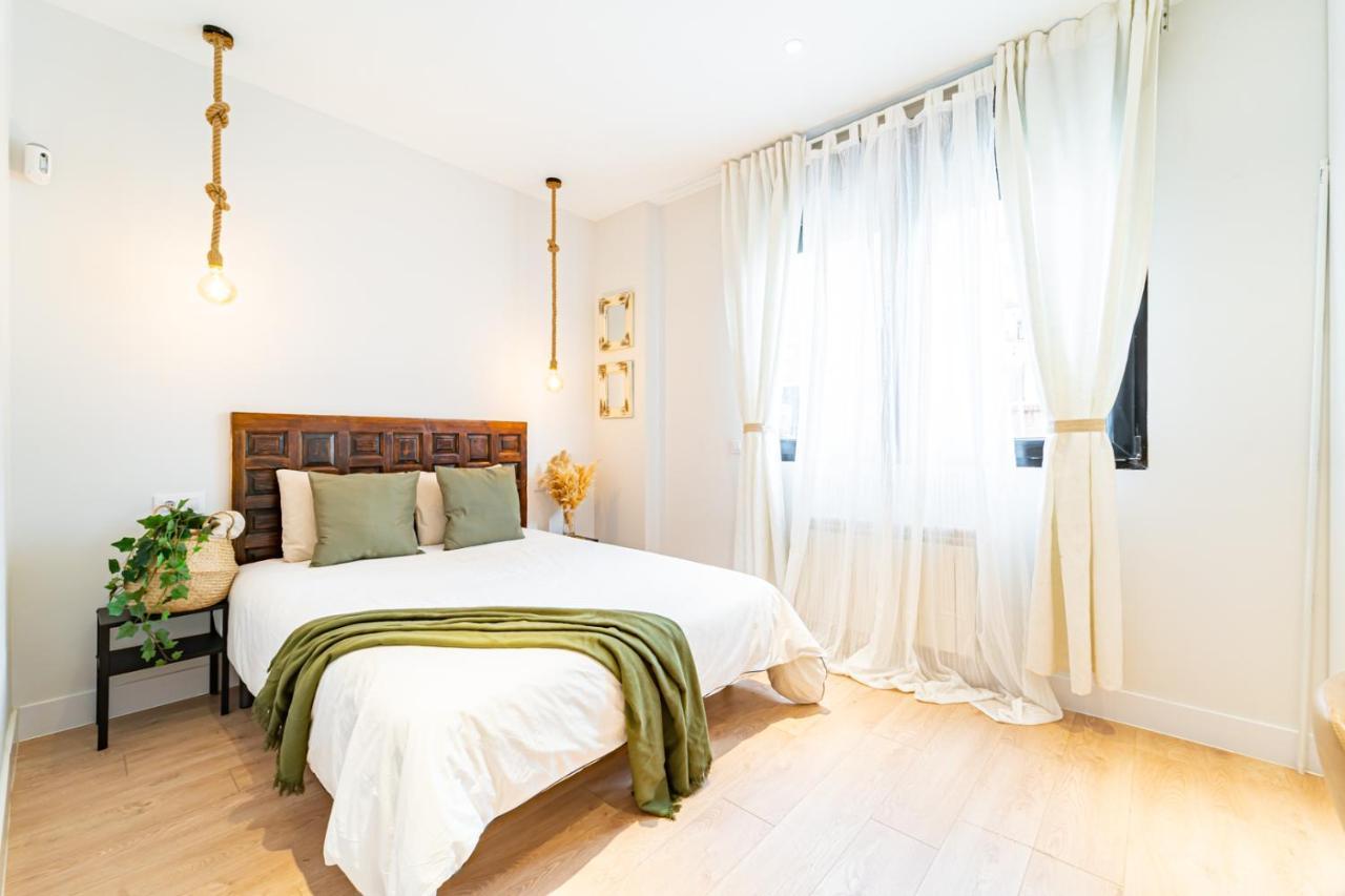 Edsam Madrid Apartments White Eksteriør billede
